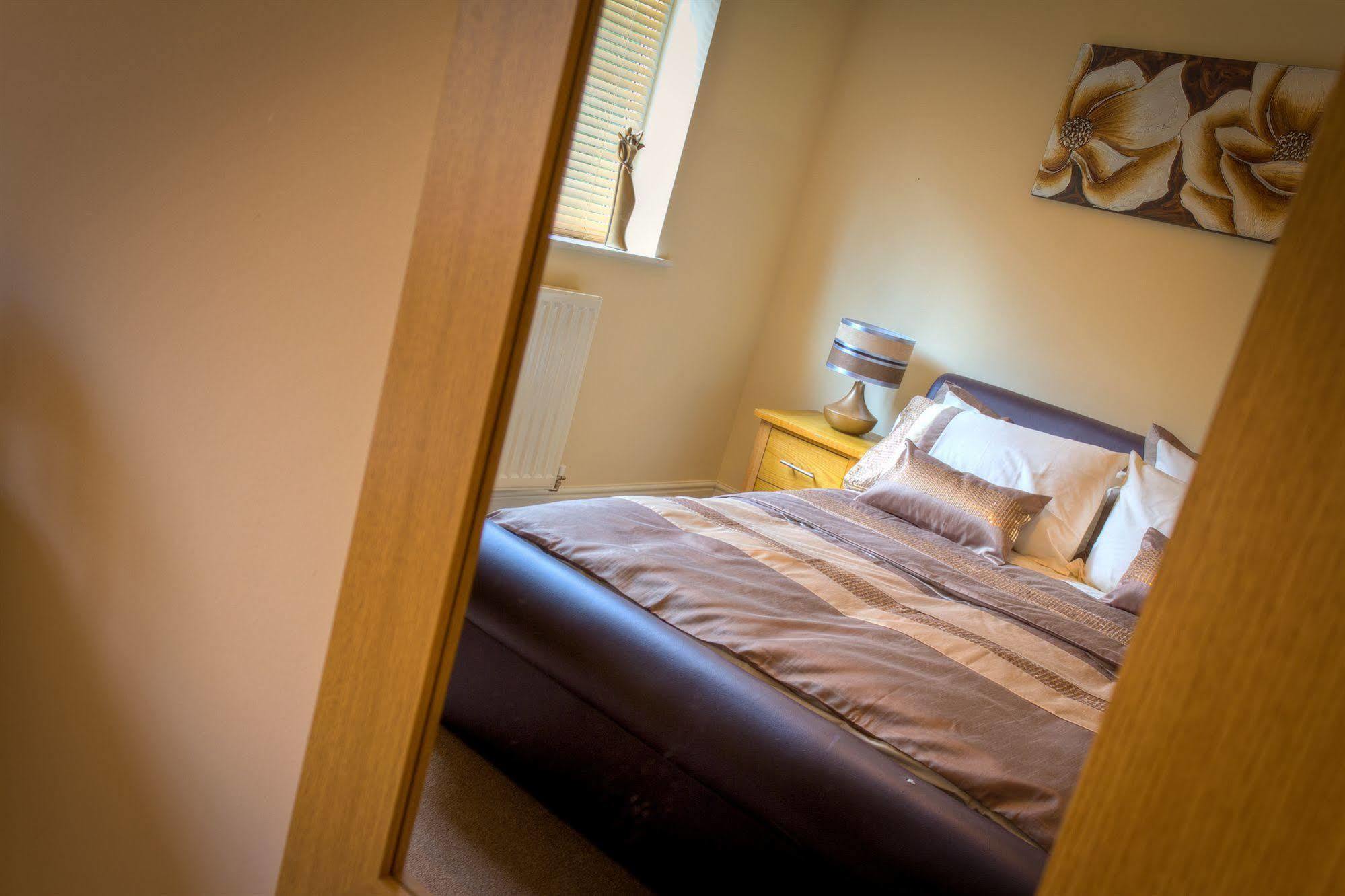 The Lindley Suite - Simple2Let Serviced Apartments Huddersfield Eksteriør bilde