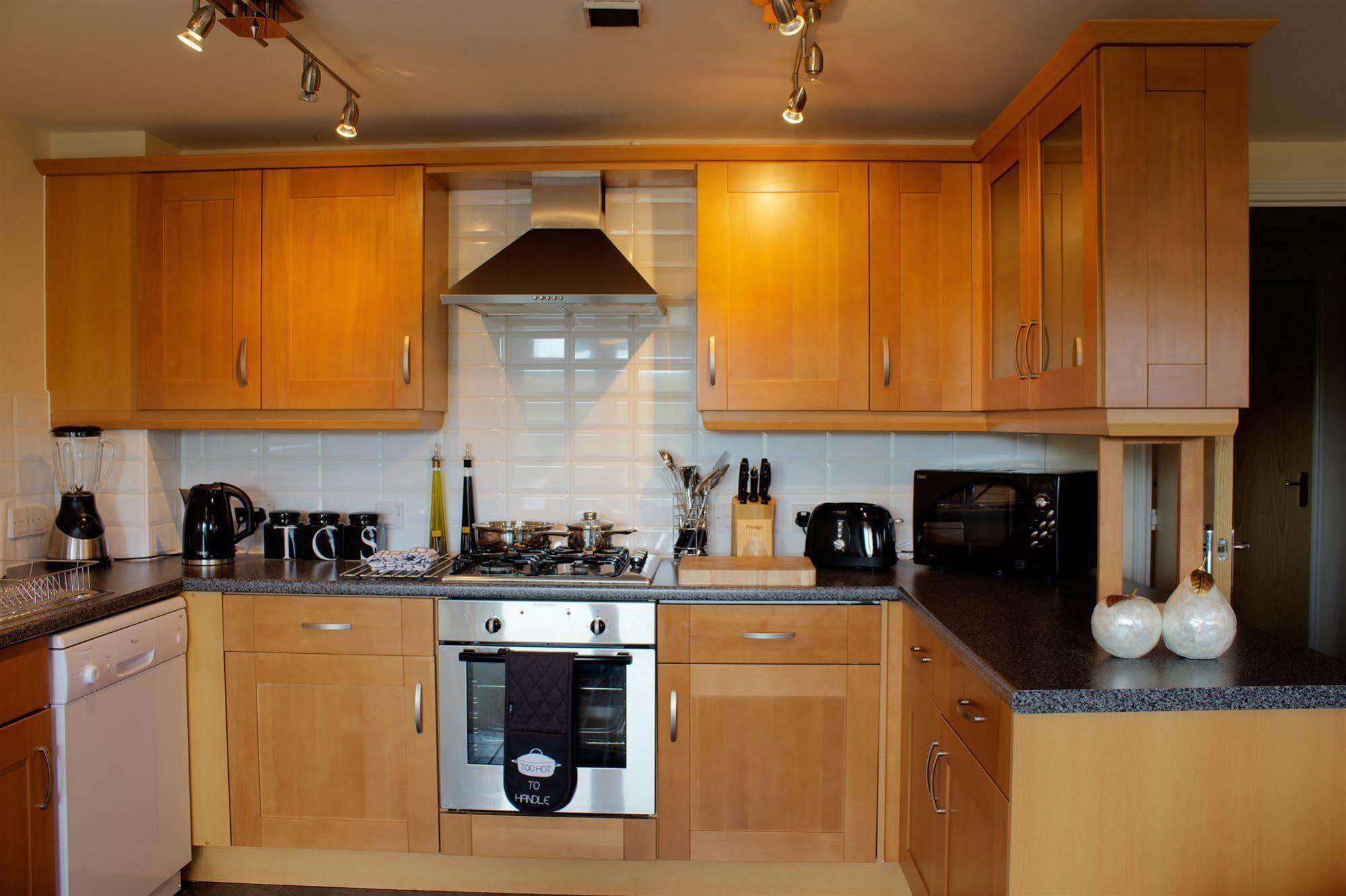 The Lindley Suite - Simple2Let Serviced Apartments Huddersfield Eksteriør bilde