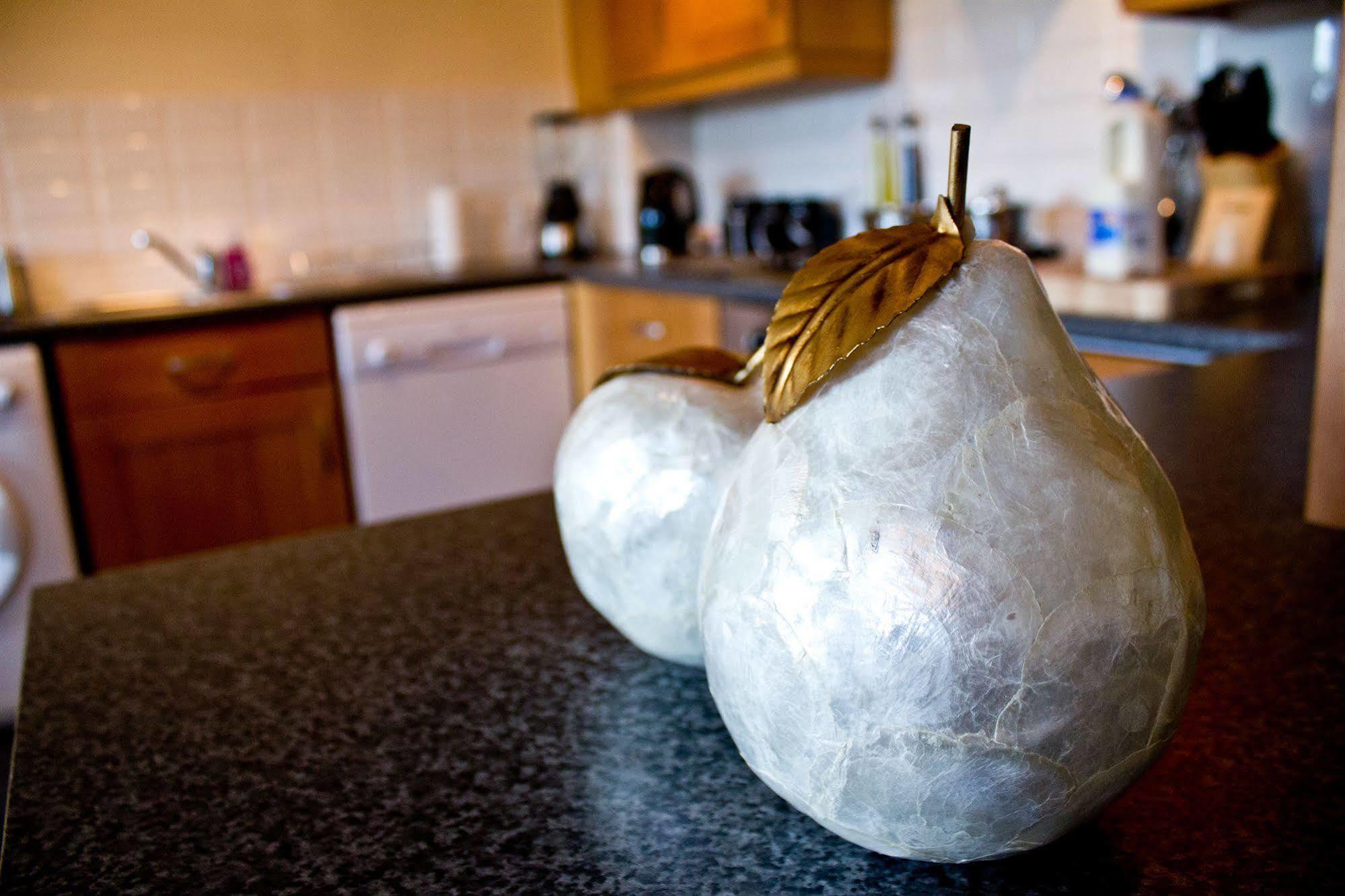 The Lindley Suite - Simple2Let Serviced Apartments Huddersfield Eksteriør bilde