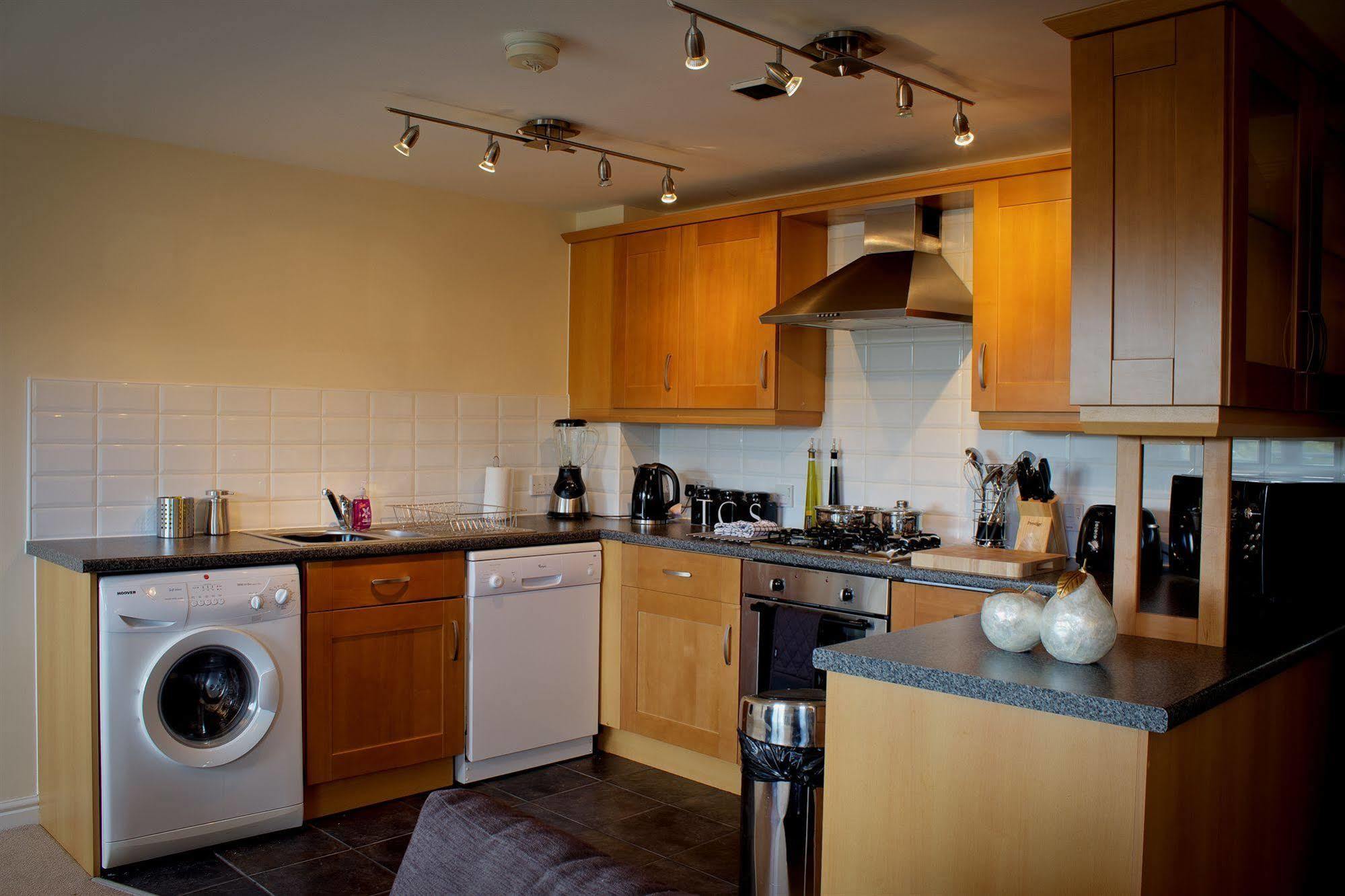 The Lindley Suite - Simple2Let Serviced Apartments Huddersfield Eksteriør bilde